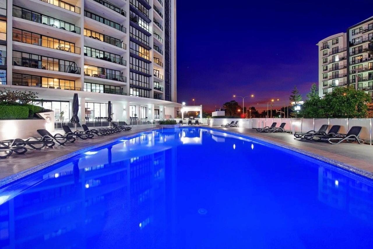 Modern 2 Bedroom Apartment In Sierra Grand - Coasthm غولد كوست المظهر الخارجي الصورة